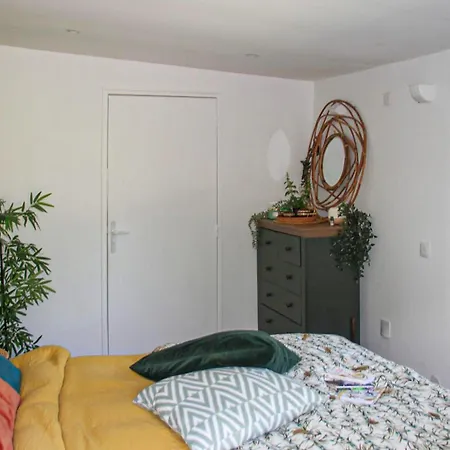 1 Bedroom Stunning In * Escames