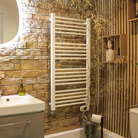 بيت للعطل 1 Bedroom Stunning In
